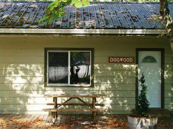 Cabins And Campground At Cultus Lake Park Hotel Chilliwack Exterior foto