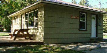 Cabins And Campground At Cultus Lake Park Hotel Chilliwack Exterior foto
